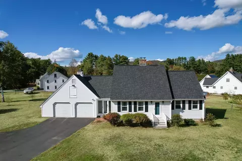 5 Cross Rd, Hebron, NH 03241