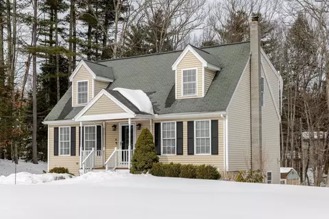 10 Rowe Dr, Fremont, NH 03044