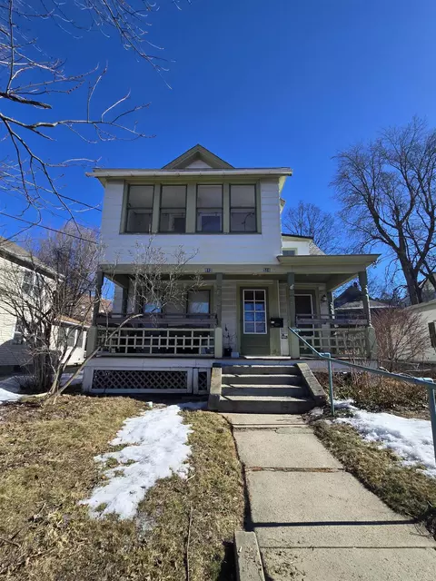 512-514 Saint Paul St, Burlington, VT 05401