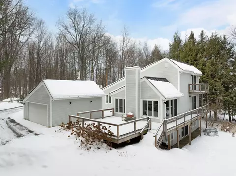 4210 Harbor Rd, Shelburne, VT 05482