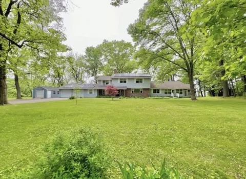 89 Butler Ave, Hinsdale, NH 03451