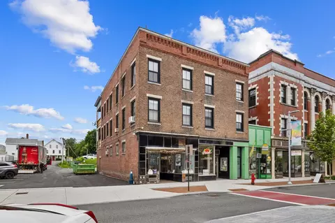 37-45 Pleasant St, Claremont, NH 03743