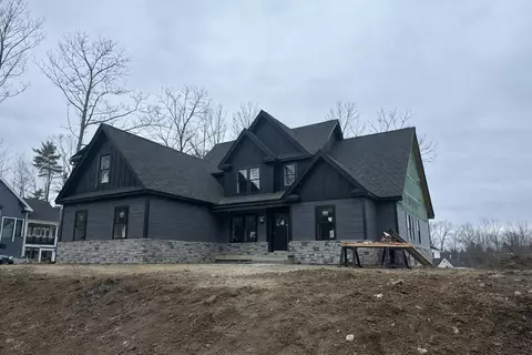 34 Deadreckoning Pt, Laconia, NH 03246