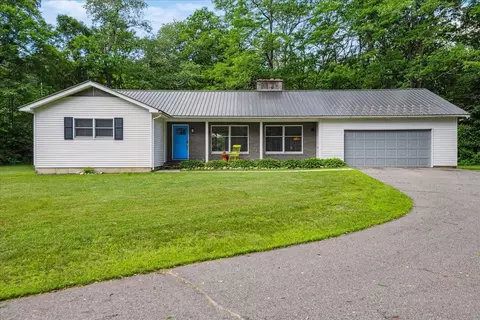 7 Grassy Brook Rd, Brookline, VT 05345
