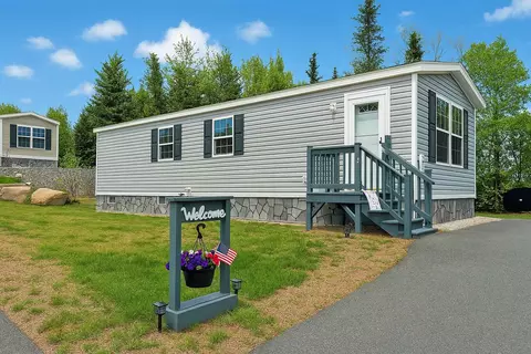 12 Victoria Ln, Berlin, NH 03570