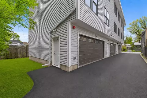 12 Franklin St #3, Winooski, VT 05404