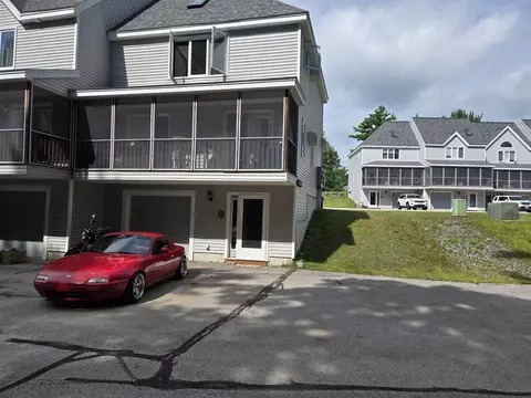 35 Collins Landing Rd #32, Weare, NH 03281