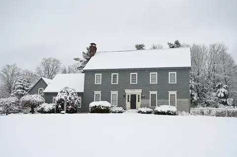 4 Westview Dr, Derry, NH 03038