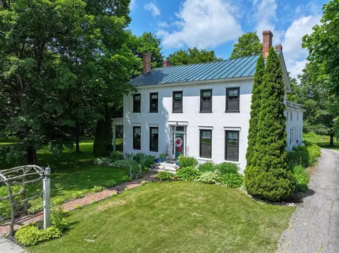 5 Pearl St, Brandon, VT 05733