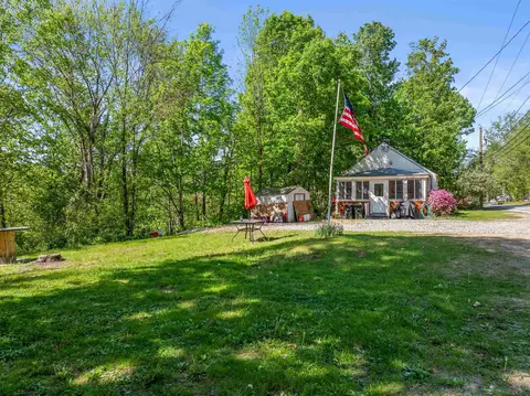 336 New Hampton Rd, Franklin, NH 03235