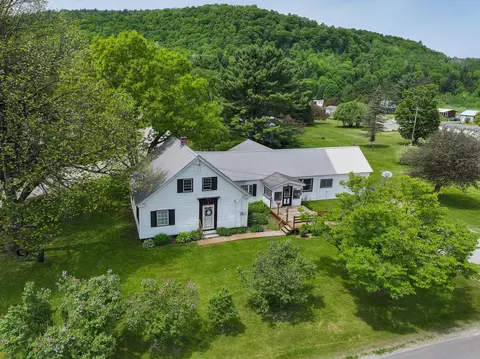 367 Calendar Brook Rd, Lyndonville, VT 05851