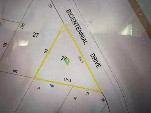 142 Bicentennial Dr, Hooksett, NH 03106