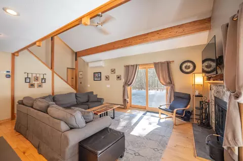 Living - 28 Summit Meadows Cir, Dover, VT 05356 photo 3 of 5