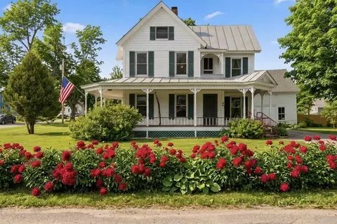 46 Church St, Richford, VT 05476