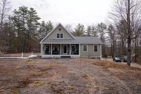 60 Chichester Rd, Loudon, NH 03307
