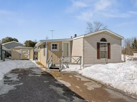 103 Fourth St, Colchester, VT 05446