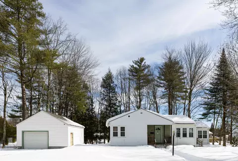 117 Airport Rd, White River Junction, VT 05001