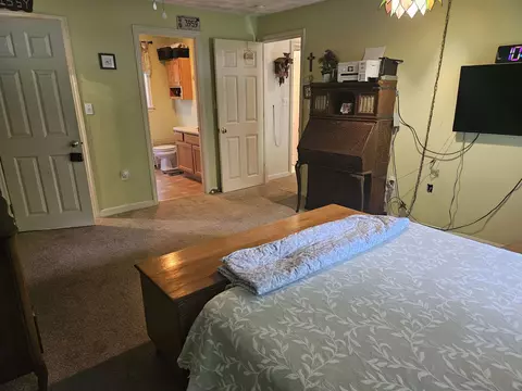 Bedroom - 7 Chapman Way, Exeter, NH 03833 photo 5 of 6