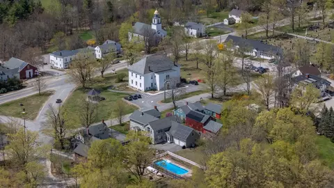 View/Area - 1003 School St, Dunbarton, NH 03046 photo 2 of 8
