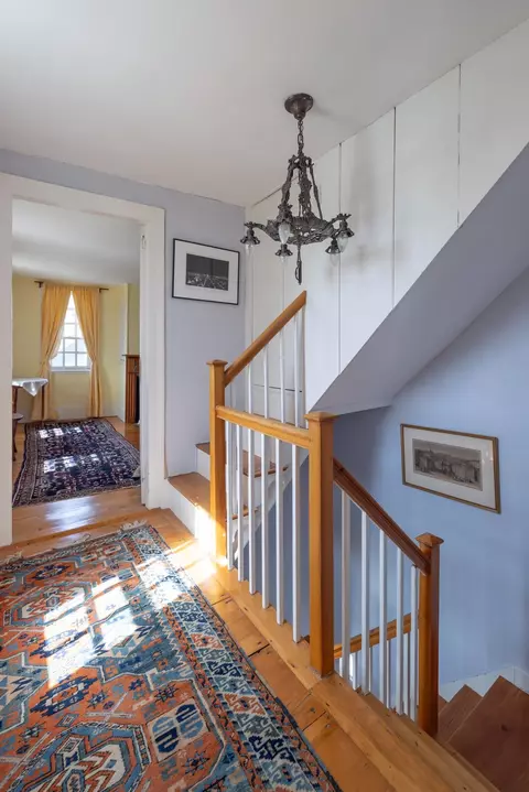 Entry Way - 1003 School St, Dunbarton, NH 03046 photo 4 of 4