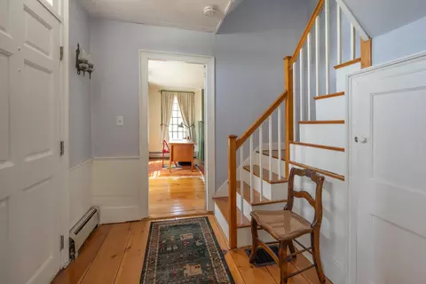 Entry Way - 1003 School St, Dunbarton, NH 03046 photo 1 of 4