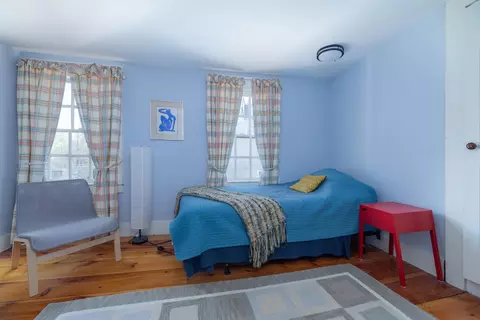 Bedroom - 1003 School St, Dunbarton, NH 03046 photo 4 of 5