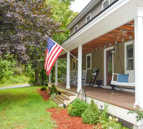 16 Vilas Rd, Alstead, NH 03602
