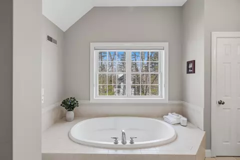 20 Hancock Rd, Windham, NH 03087 photo 22