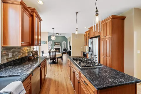 20 Hancock Rd, Windham, NH 03087 photo 7