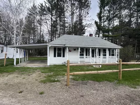 141 Lancaster Rd, Gorham, NH 03581