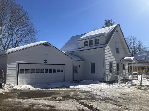 527 Route 121, Rockingham, VT 05101