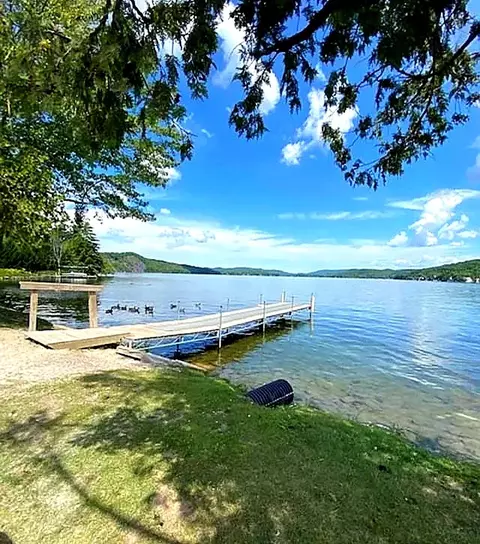 111 Prospect Point Rd, Castleton, VT 05735