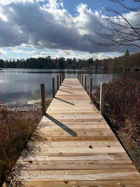 84 Governor Wentworth Hwy, Tuftonboro, NH 03853