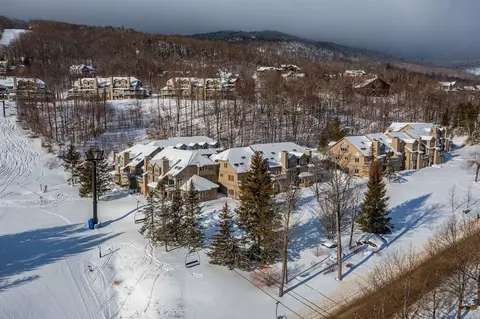81 Daybreak Dr #I 103, Ludlow, VT 05149