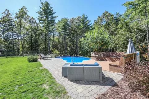 18 Highclere Rd, Windham, NH 03087 photo 9