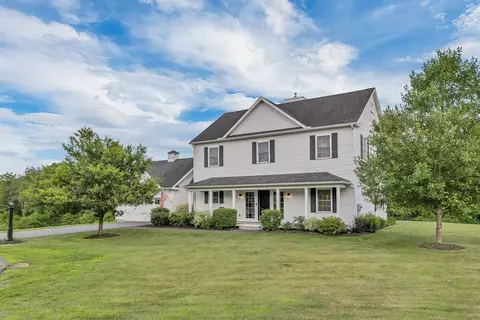 4 Black Bear Ct, Lebanon, NH 03766