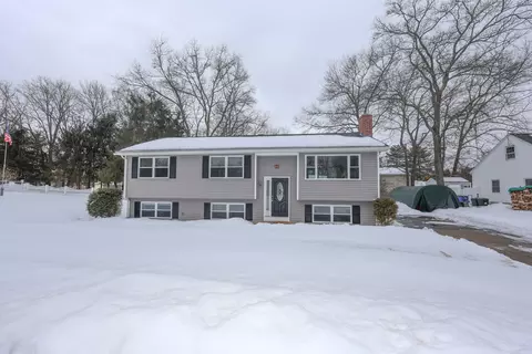 20 Nightingale Rd, Nashua, NH 03062