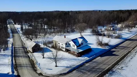 2087 Vt Route 105, Swanton, VT 05488