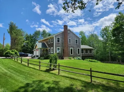 67 Kline Rd, Center Harbor, NH 03226