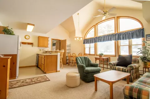 1646 Daniel Webster Hwy UNIT 42, Woodstock, NH 03293
