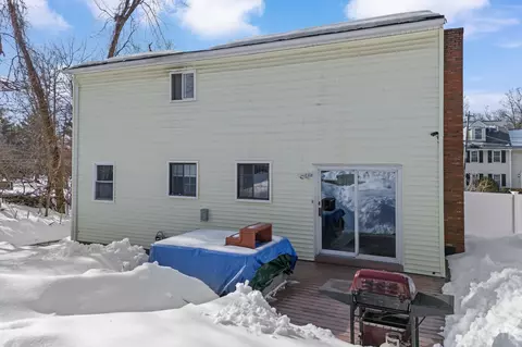 109 Weston Rd, Manchester, NH 03103