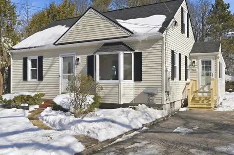 1960 North Ave, Burlington, VT 05408