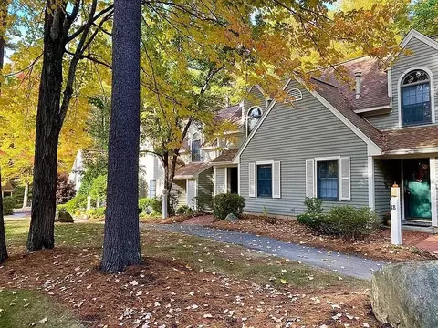 380 Ocean Rd #17, Portsmouth, NH 03801