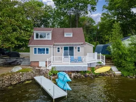 203 Lakeshore Dr, Franklin, NH 03235