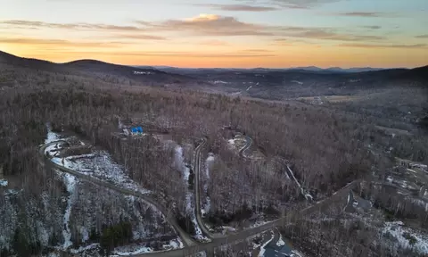 150 N Peak Dr, Easton, NH 03580