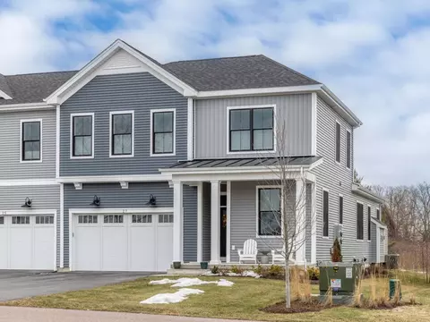 27 Elmore St, Shelburne, VT 05482