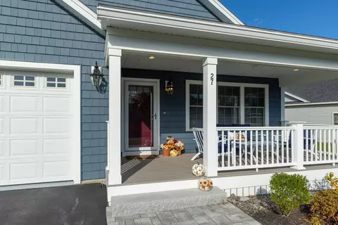 Exterior - 27 Mulberry Ln, Epping, NH 03042 photo 2 of 10