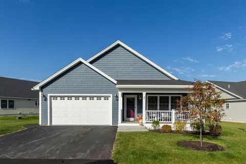 27 Mulberry Ln, Epping, NH 03042