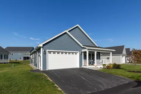 Exterior - 27 Mulberry Ln, Epping, NH 03042 photo 10 of 10