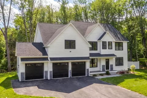 5 Highland Ave, Salem, NH 03079